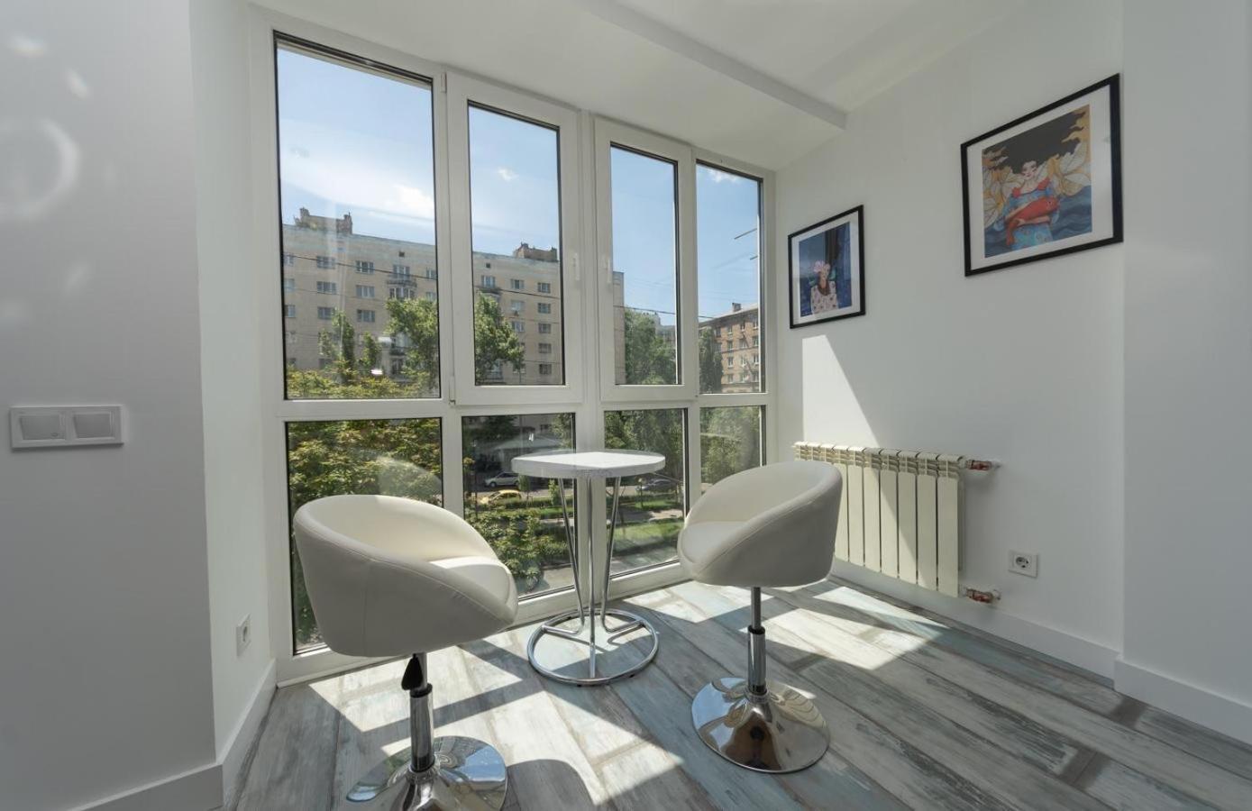 Flat24 On Lesi Ukrainki 3 Διαμέρισμα Κίεβο Εξωτερικό φωτογραφία
